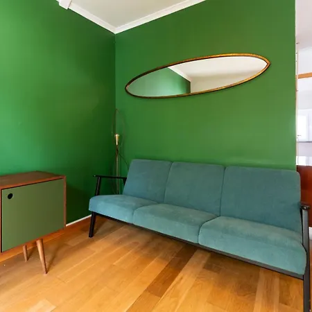 アパート Gorgeous Rooftop 2-bed 250m To Intendente Sq リスボン