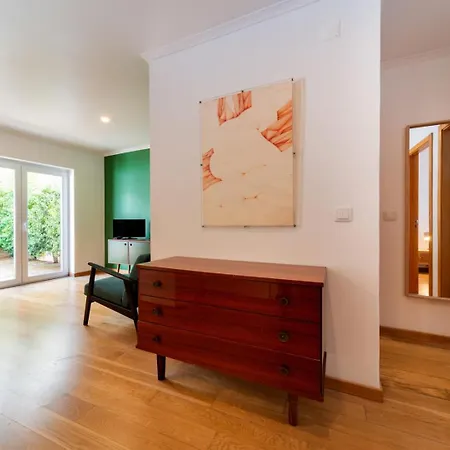 Gorgeous Rooftop 2-bed 250m To Intendente Sq Apartment Lisbon