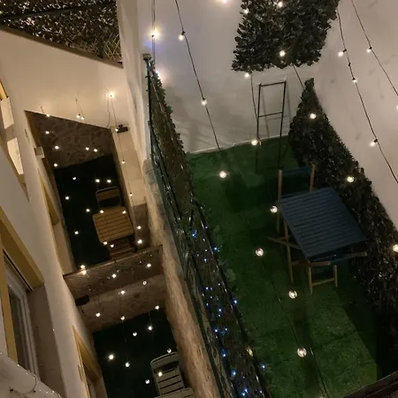 Διαμέρισμα Gorgeous Rooftop 2-bed 250m To Intendente Sq