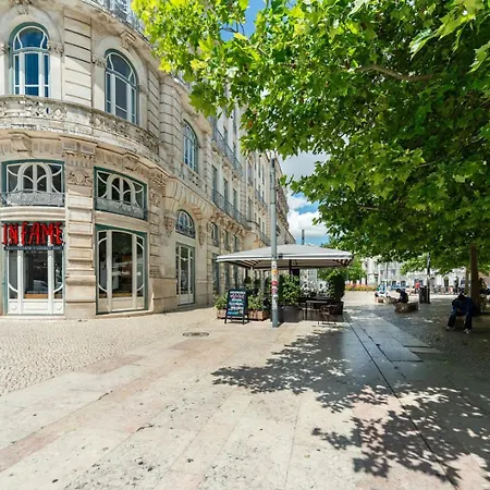 Gorgeous Rooftop 2-bed 250m To Intendente Sq Lissabon