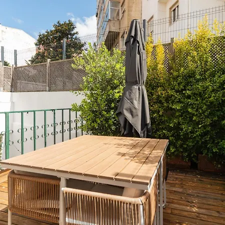 Gorgeous Rooftop 2-bed 250m To Intendente Sq Апартаменти *